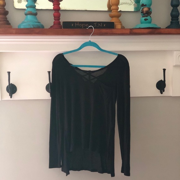Black long sleeved tee. - Picture 1 of 1